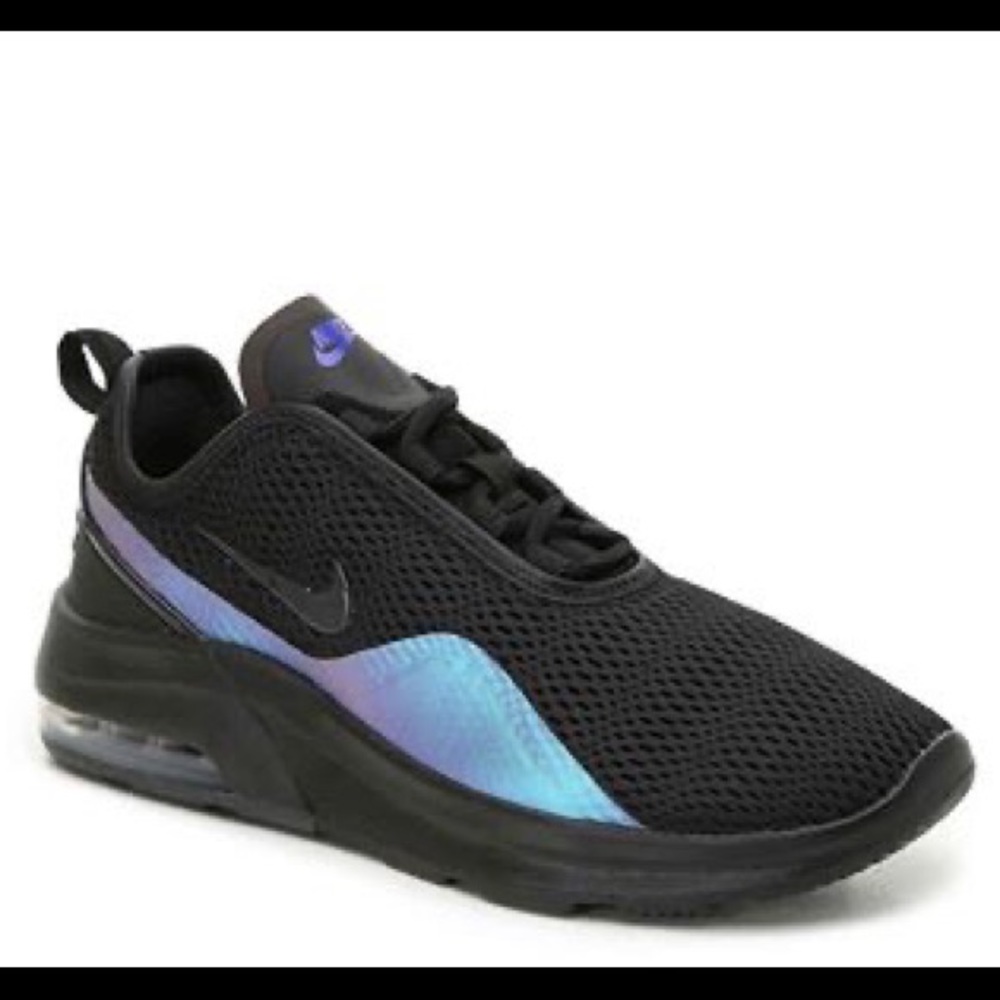 Nike Air Max Motion 2 Women’s Sneakers Size 6